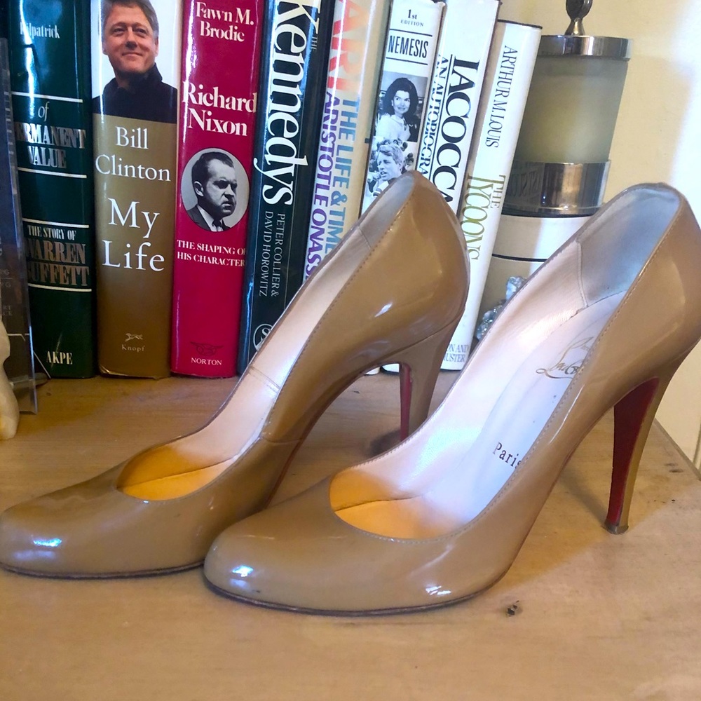 Christian Louboutin Patent Pumps Size 39
